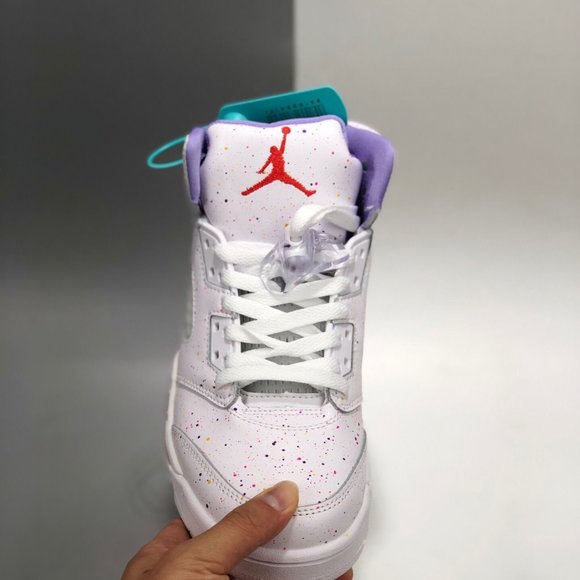 Athletic_Shoes